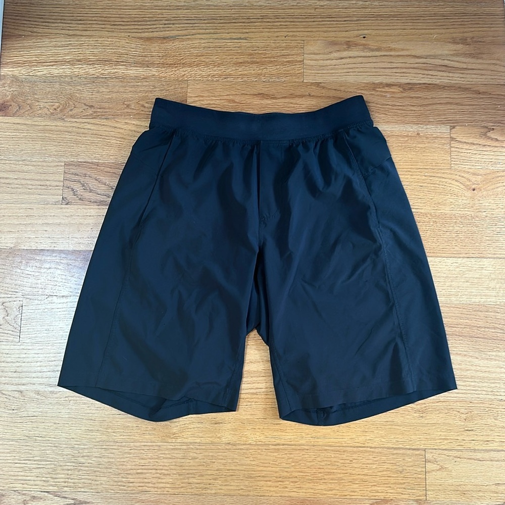 lululemon men’s core short 11” *linerless